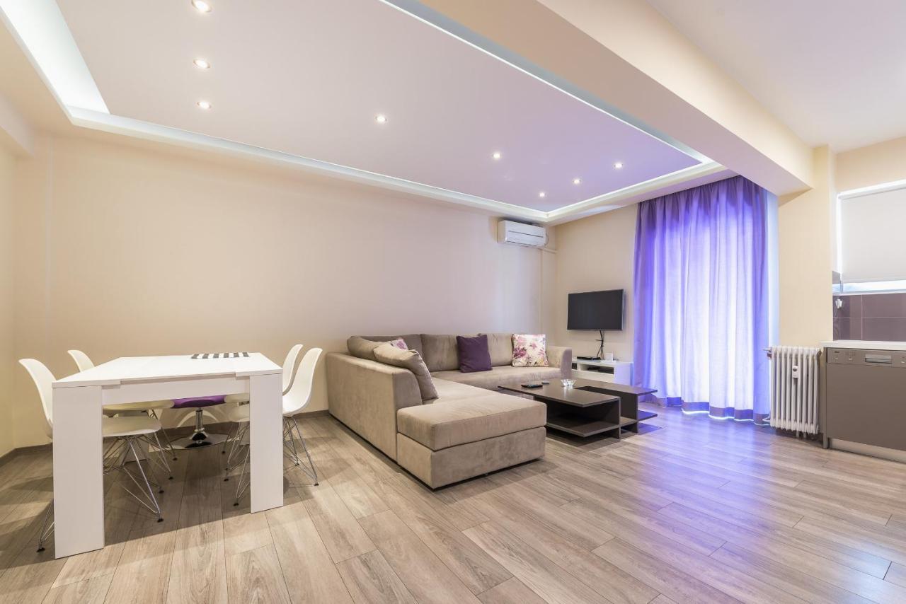 An Impressive 2 Bdr Apt In Glyfada Atény Exteriér fotografie