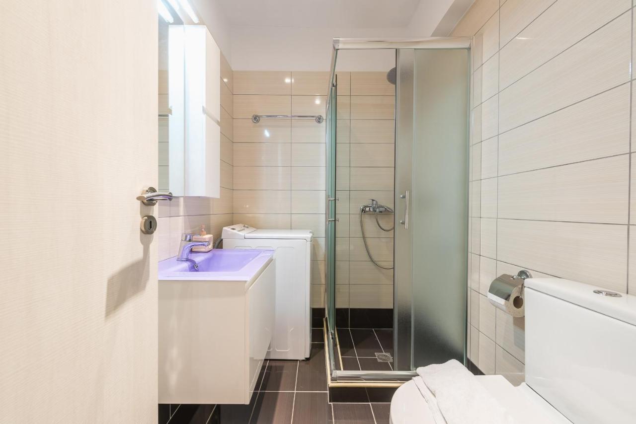 An Impressive 2 Bdr Apt In Glyfada Atény Exteriér fotografie